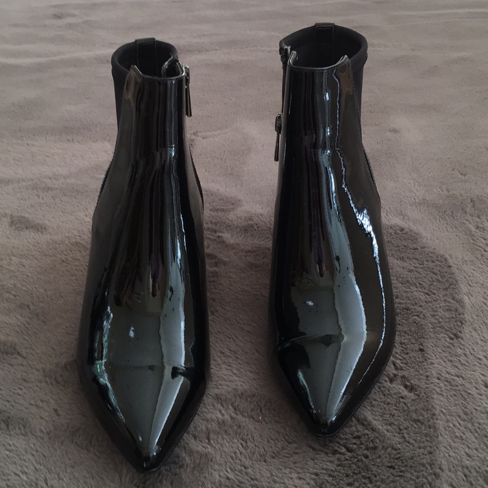 Donald Pliner Ankle boot black in patent leather